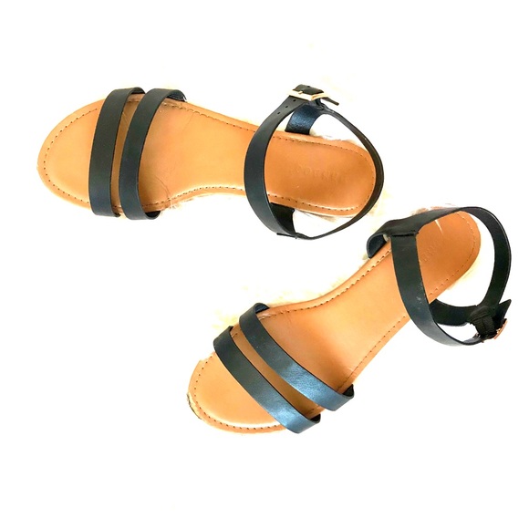 BAMBOO Shoes - Black Flat Sandals